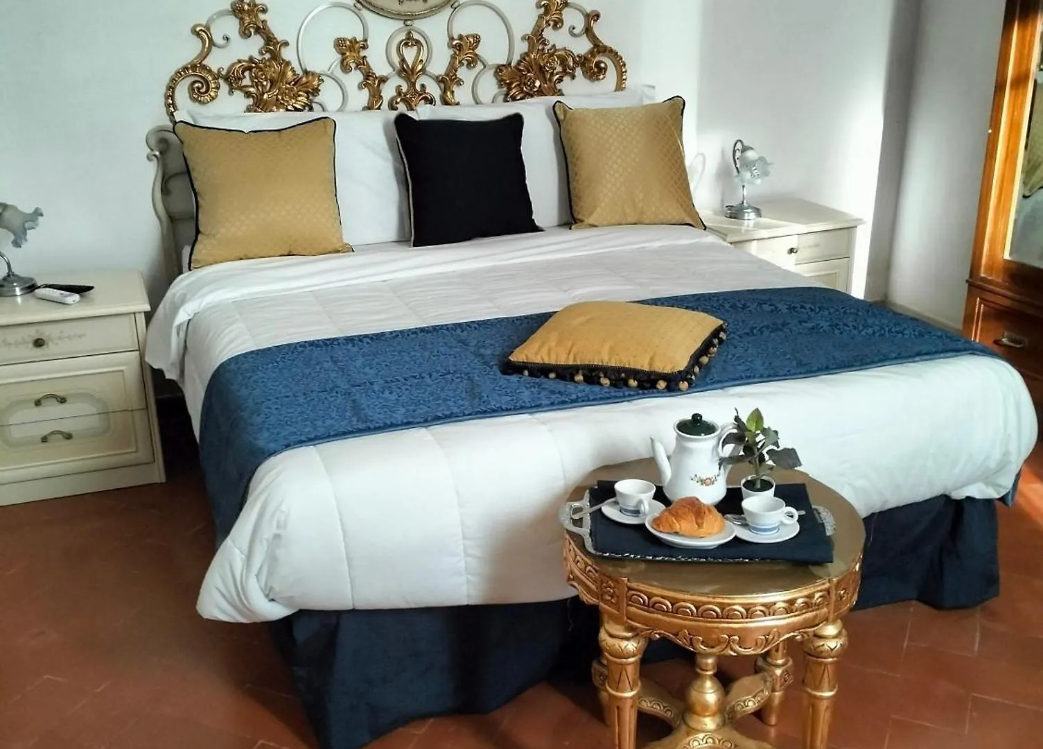 Palace Comfort Inn Pisa Holiday home